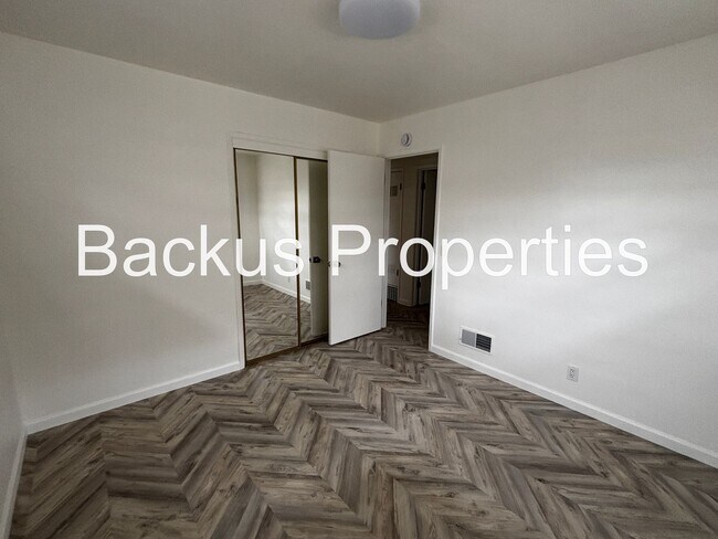 Building Photo - Wonderful three bedroom home in Monterey