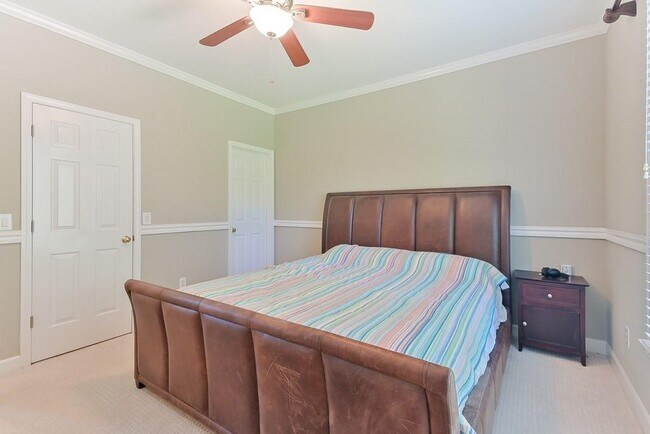 Building Photo - 3030 Sugarloaf Club Dr