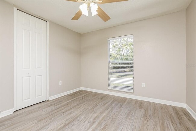 Building Photo - 1442 Lakecrest Dr