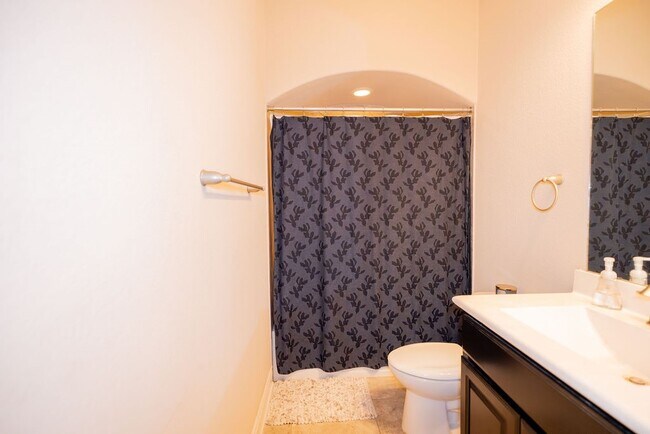 Building Photo - 15303 Westland Gate Dr