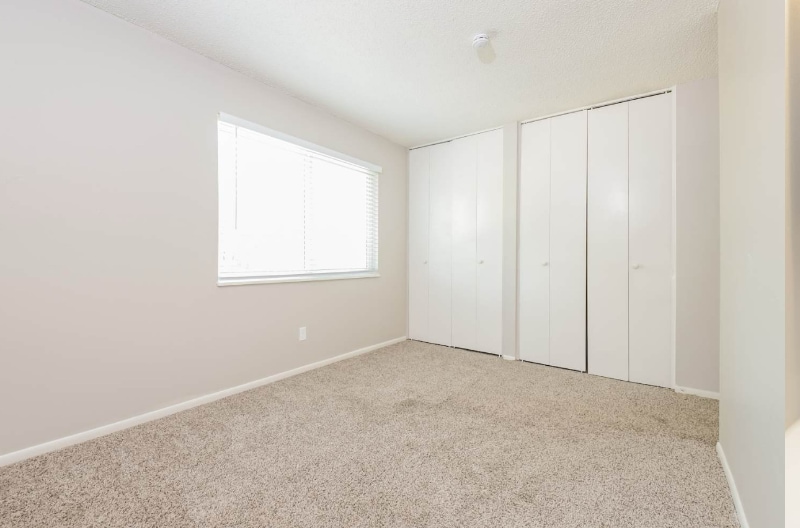Building Photo - 13016 Grove Cir