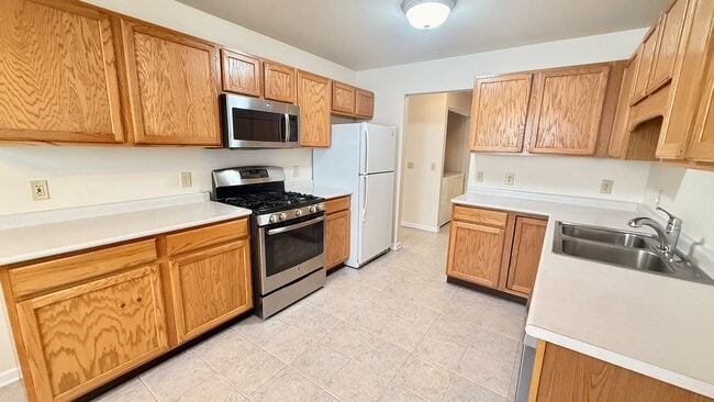 Building Photo - 1135 Spearhead Dr