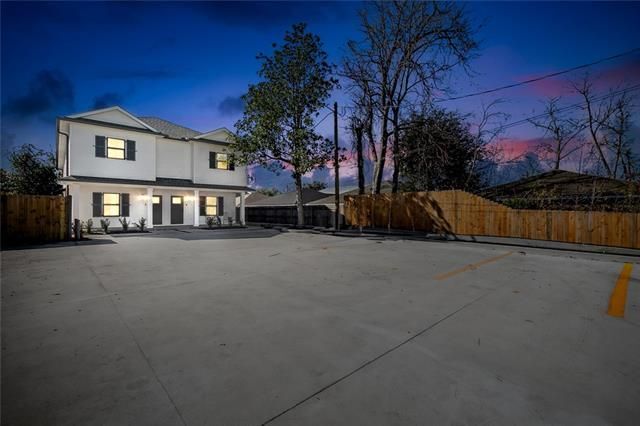 Building Photo - 426 W Genie St