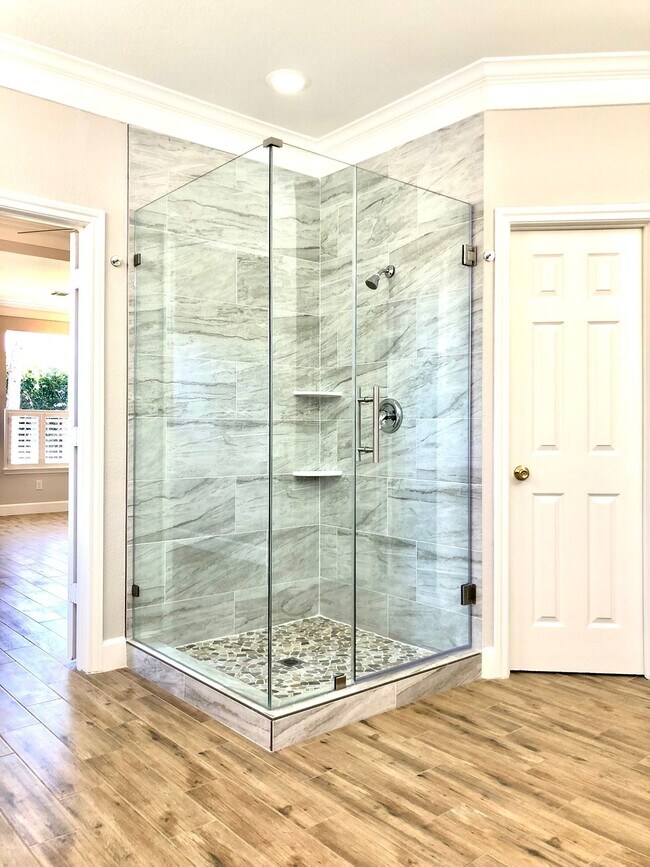 Building Photo - 5711 Silver Bay Ct