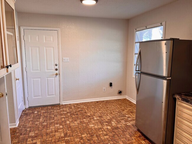 Building Photo - 4200 University Ave