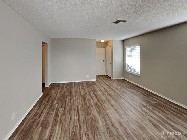 Building Photo - 6649 Gazelle Dr