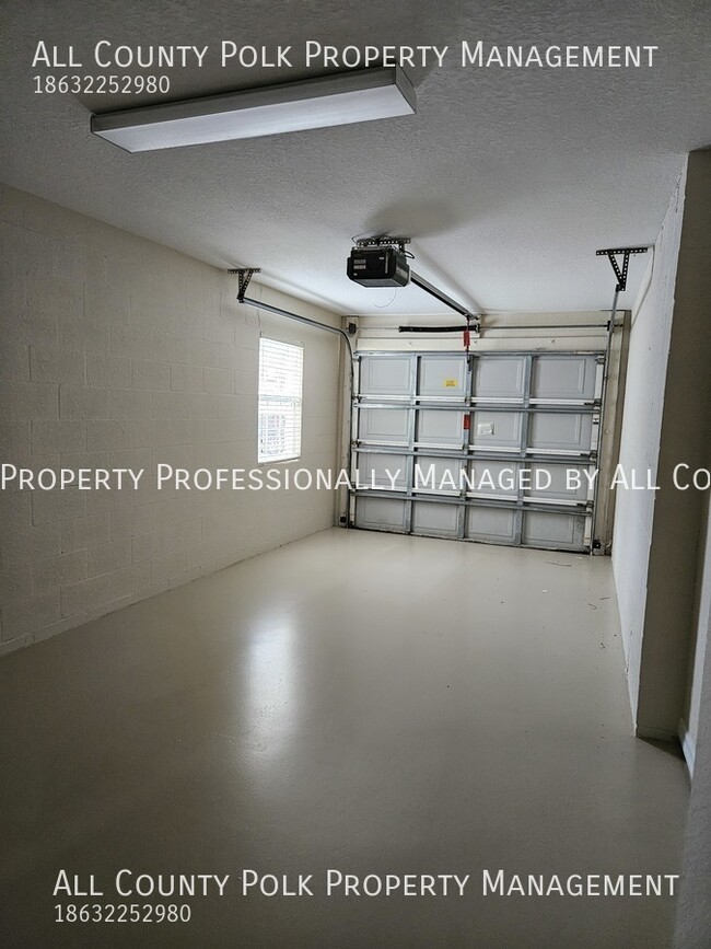 Building Photo - Show Stopper! 3/2 Grasslands Condo for Rent