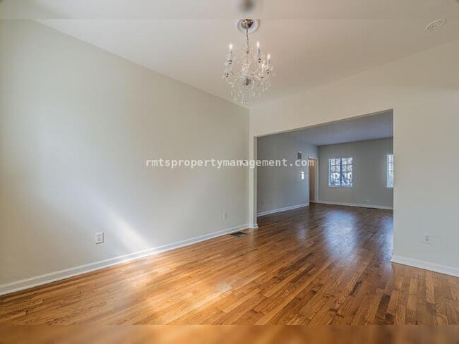 Building Photo - 1977 N Decatur Rd