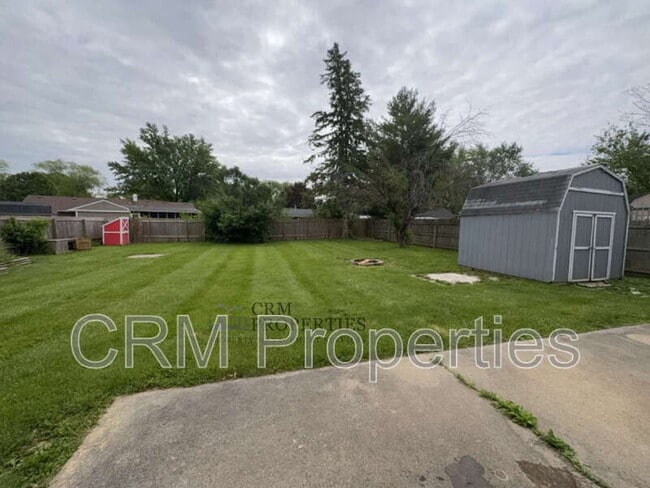 Building Photo - 212 Southlea Dr