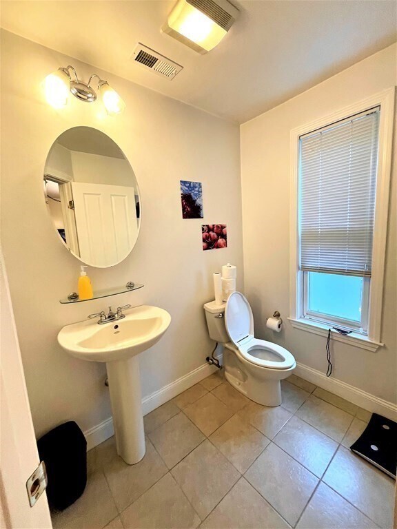 Building Photo - 232 Prospect St