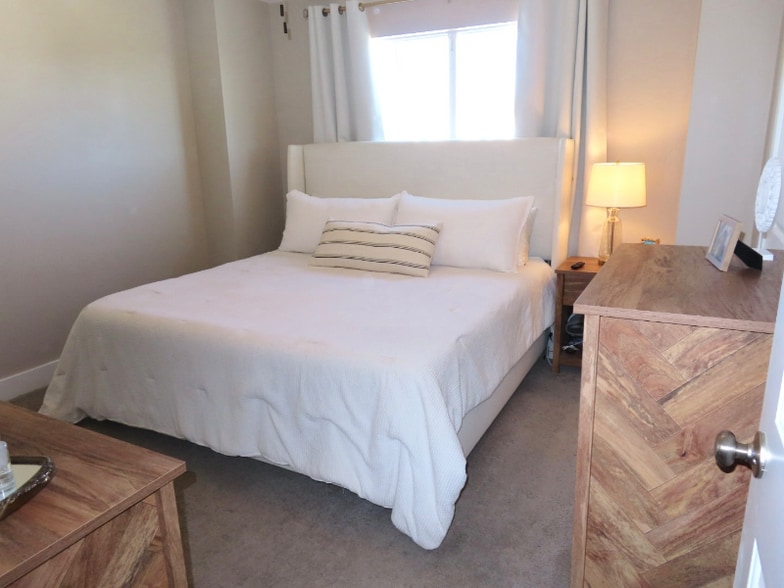 Building Photo - 204 Harper Lndg