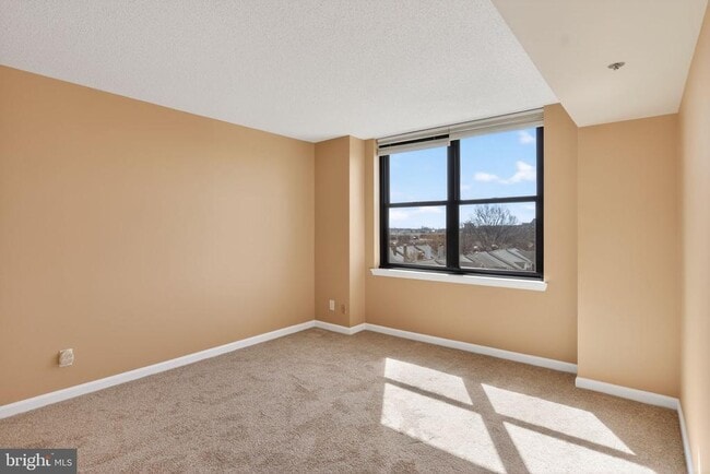 Building Photo - 1200 Braddock Pl