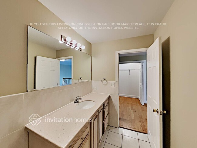 Building Photo - 641 4th St