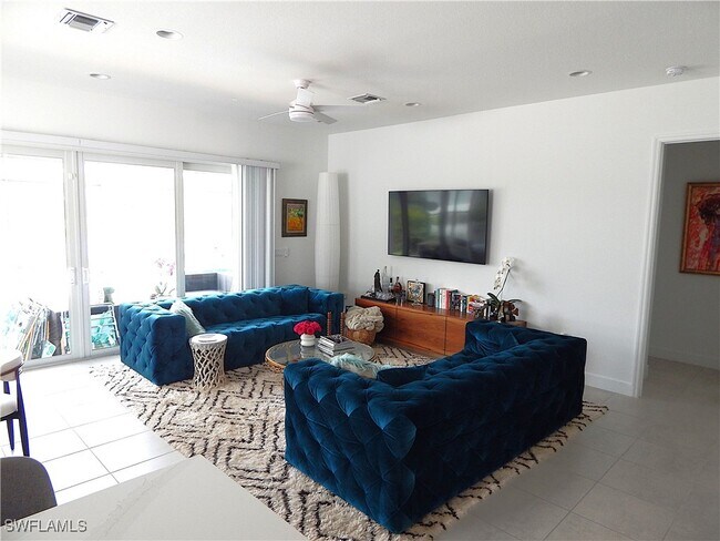 Building Photo - 11536 Jacaranda Dr