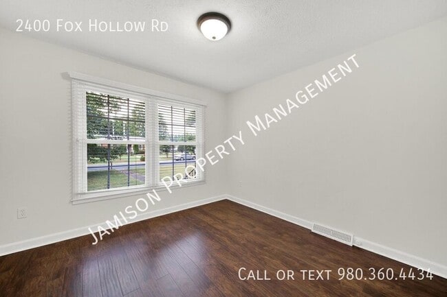 Building Photo - 2400 Fox Hollow Rd