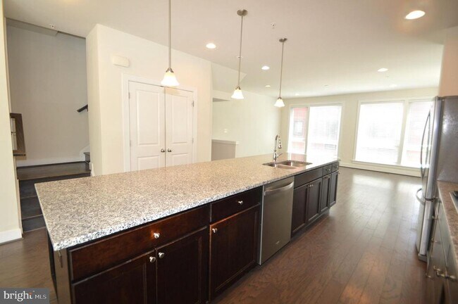 Building Photo - 408 Stabler Ln
