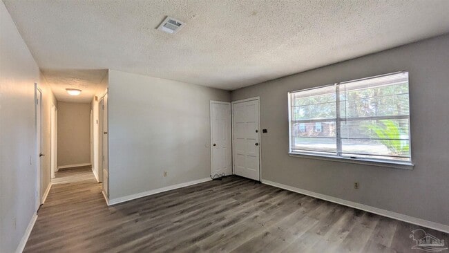 Building Photo - 4233 W Avenida De Golf