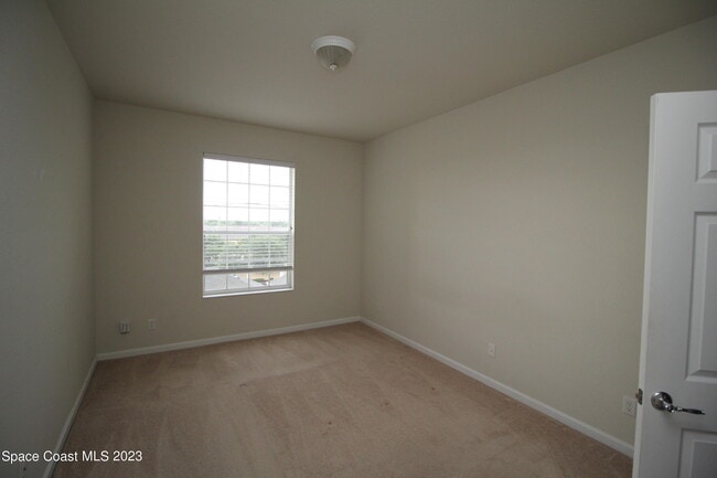 Building Photo - 1576 Peregrine Cir
