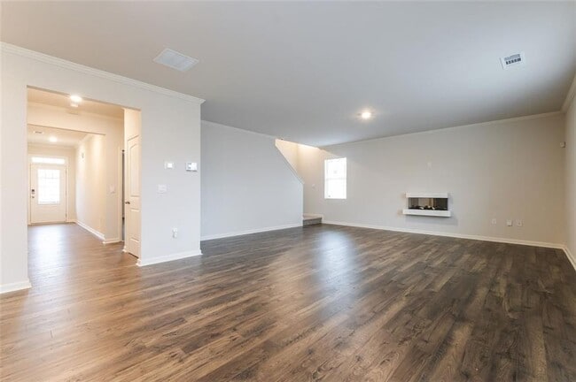 Building Photo - 14 Canterbury Vly