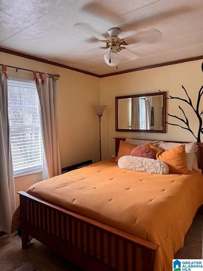 Building Photo - 830 Burwell St