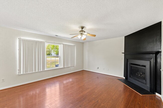 Building Photo - 6571 Guard Hill Dr