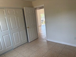 Building Photo - 28 Spring Loop Cir