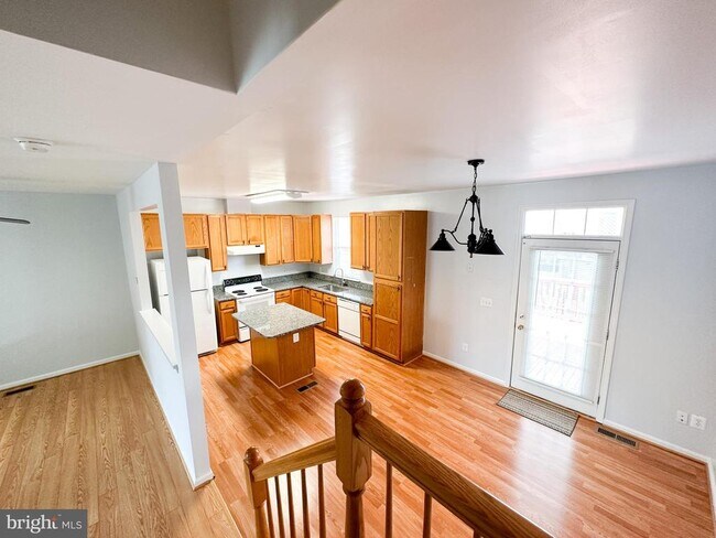 Building Photo - 20910 Butterwood Falls Terrace