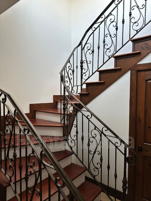 Building Photo - 561 Silverado Dr