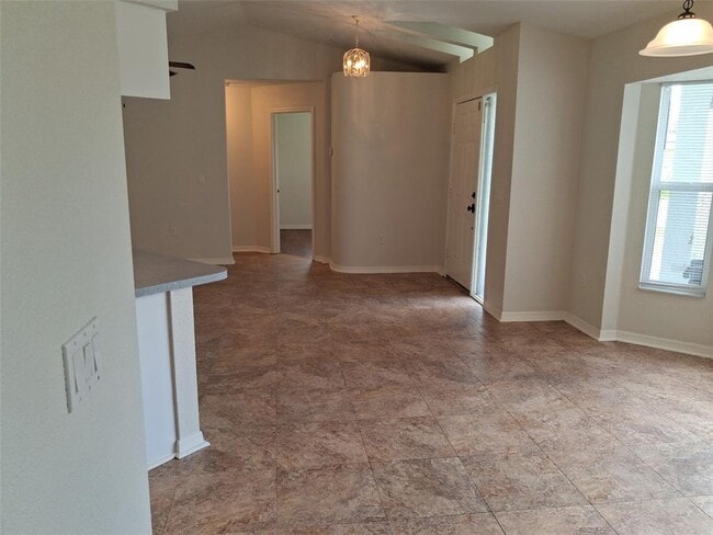 Building Photo - 2420 Dumont Ln