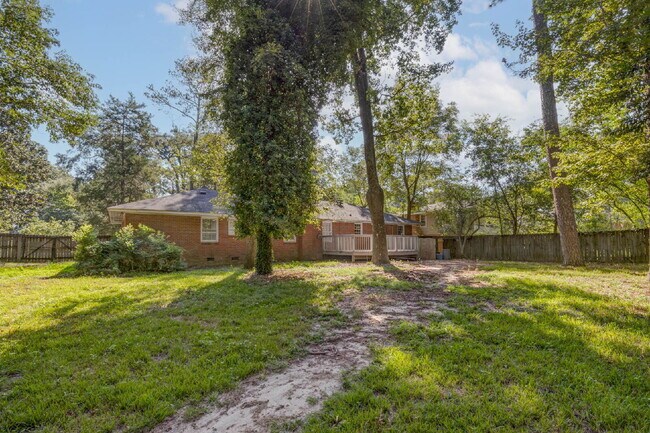 Building Photo - 1823 Marilon Dr