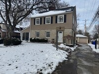 Building Photo - 3 Bedroom 1.5 Bath Single Family Home - Upper Arlington Schools
