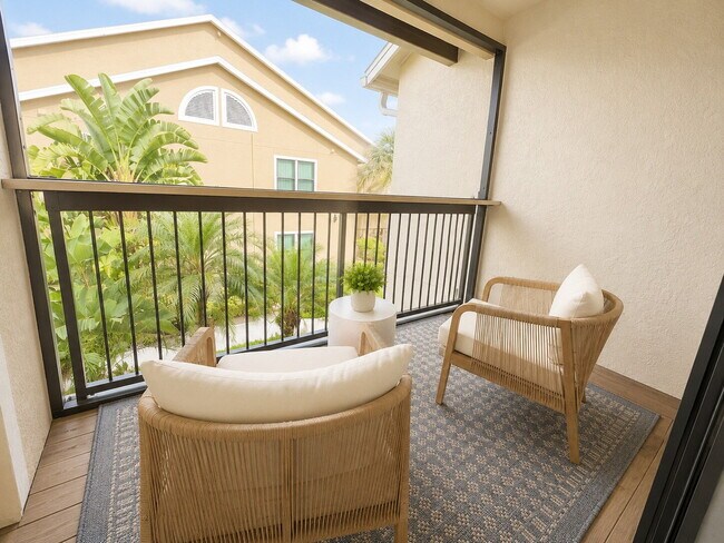 Building Photo - Furnished Condo! Gorgeous! Near beaches and shopping!