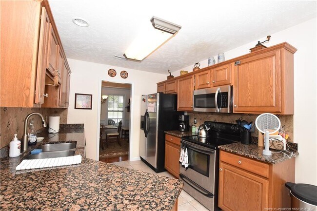 Building Photo - 38 Havistock Ct