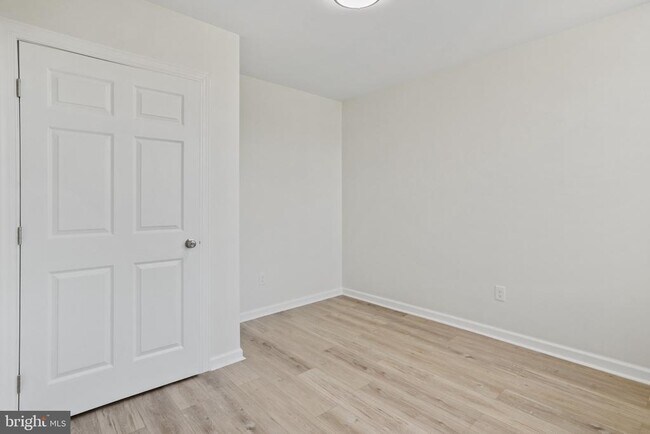 Building Photo - 112 N Hilton St