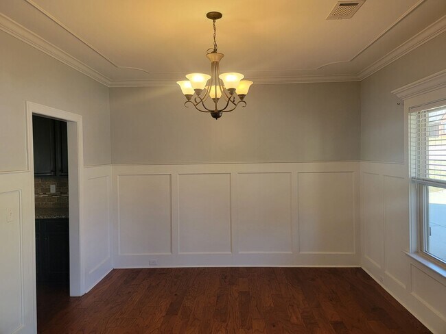 Building Photo - 135 Langfuhr Way