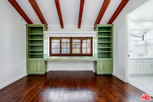 Building Photo - 9507 W Olympic Blvd