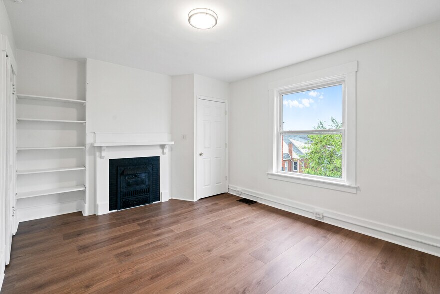 Building Photo - 416 Winton St