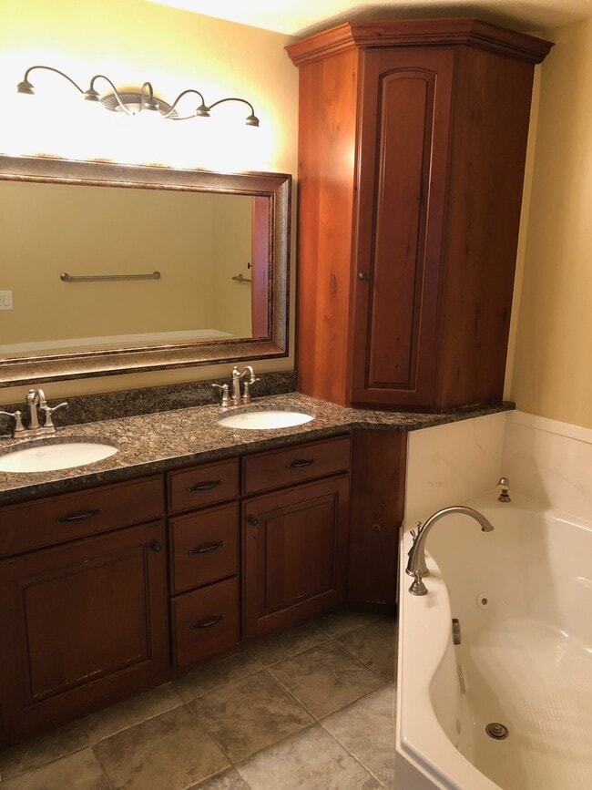 Building Photo - MUST SEE! Beautiful 4 Bedroom/3 Bathroom Home--Near BYU and Peaks Ice Arena