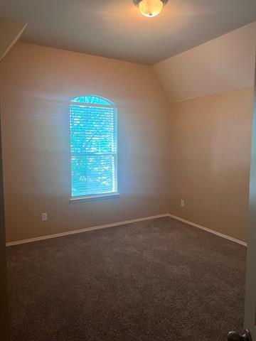 Building Photo - 11490 La Grange Dr