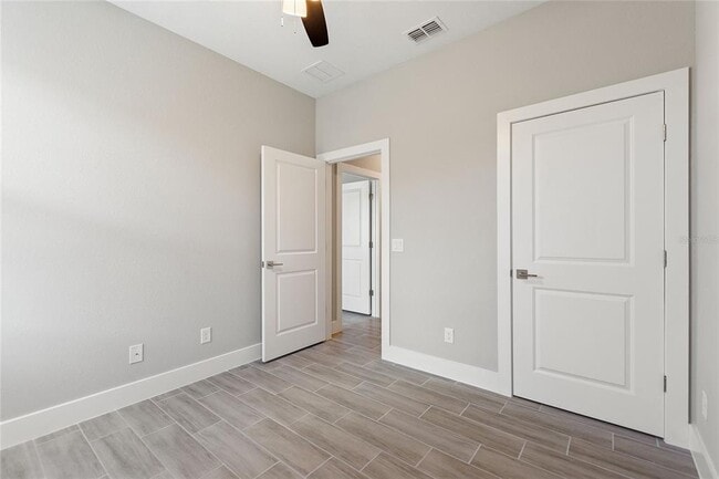 Building Photo - 149 Golf Aire Blvd
