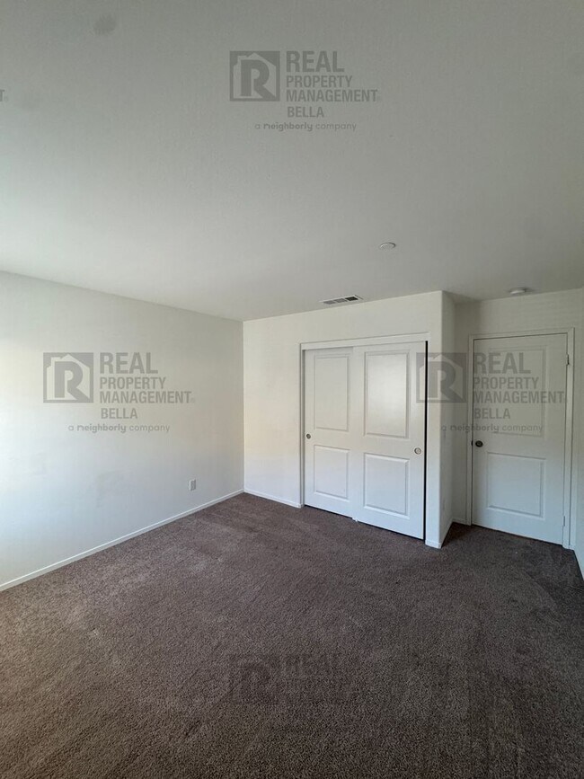 Building Photo - Gated Canyon Hills Gem – 3 Bedrooms, 2.5 B...
