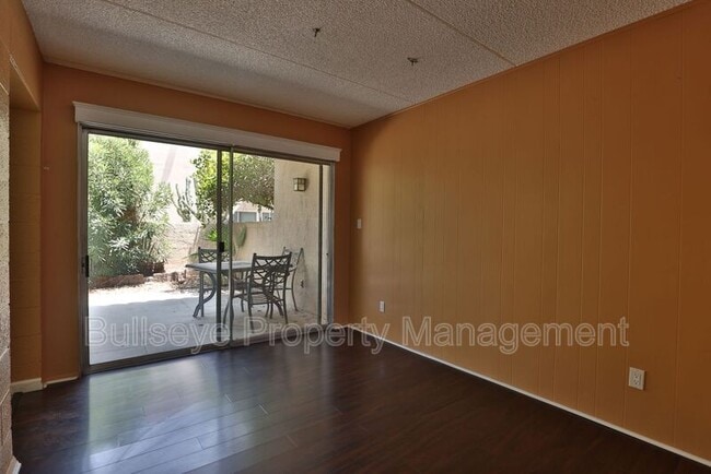 Building Photo - 4201 E Camelback Rd