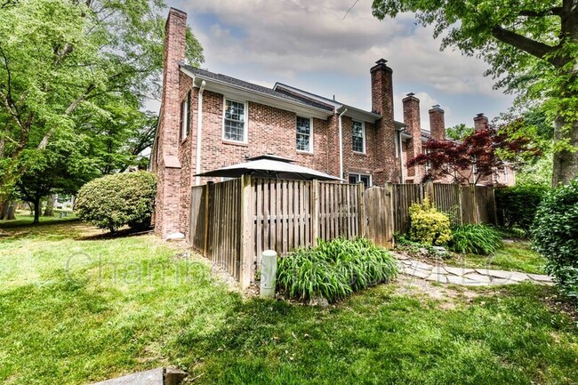 Building Photo - 2536 S Arlington Mill Dr