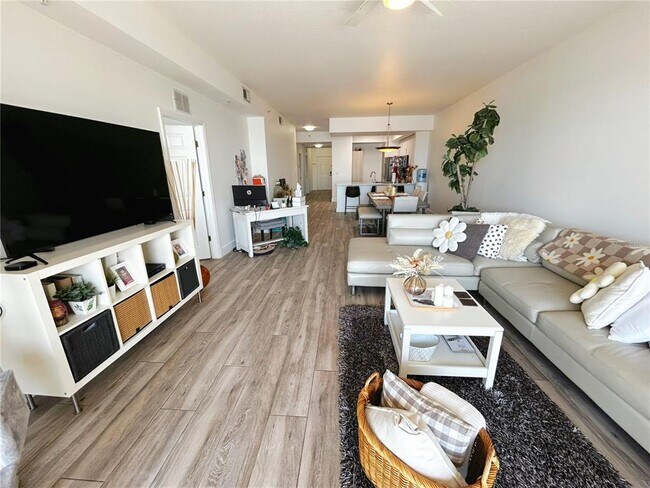 Building Photo - 6336 Buford St