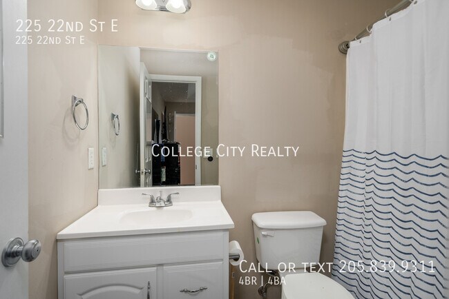 Building Photo - 225 22nd E St