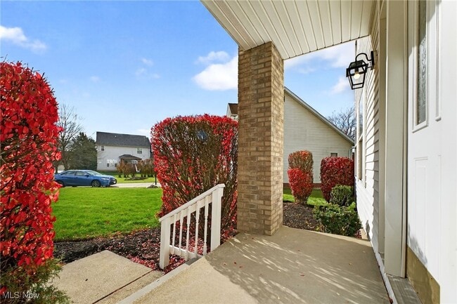 Building Photo - 6724 Larch Ct