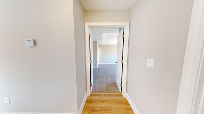 Building Photo - 1032 Moen Lp