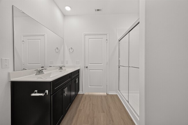 Building Photo - 338 Shady Cedar Hl Ln