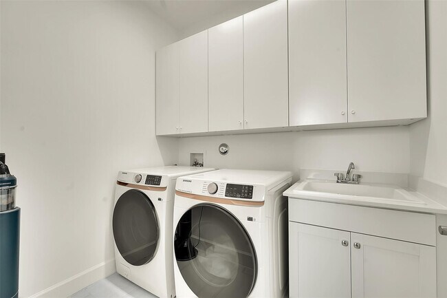 Building Photo - 17178 Tawny Owl Trl