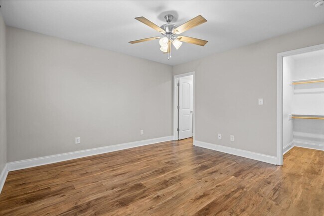 Building Photo - Pristine 3 Bed 2 Bath Home in Dalton